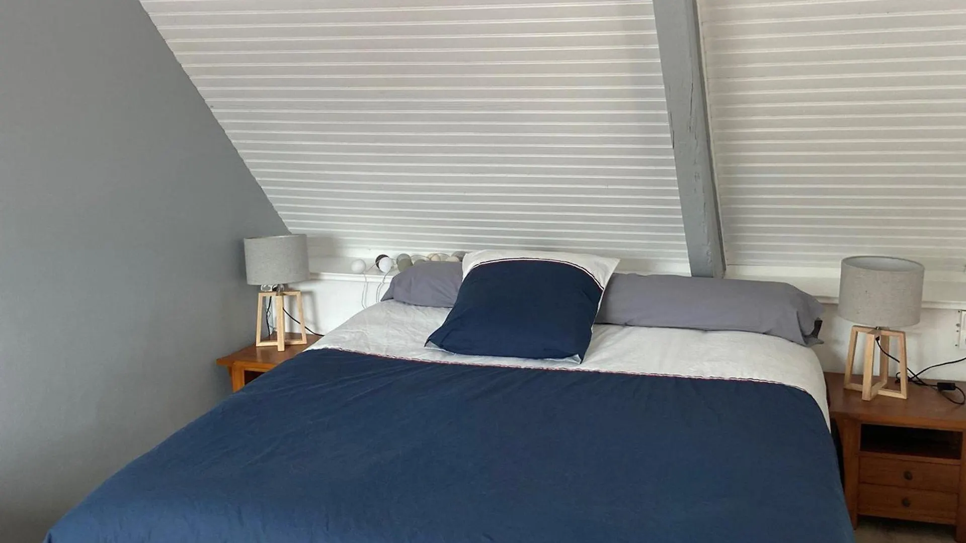 Charmante Maison Mitoyenne Proche Centre Et Plage - Fr-1-418-259 Locmaria 0*,